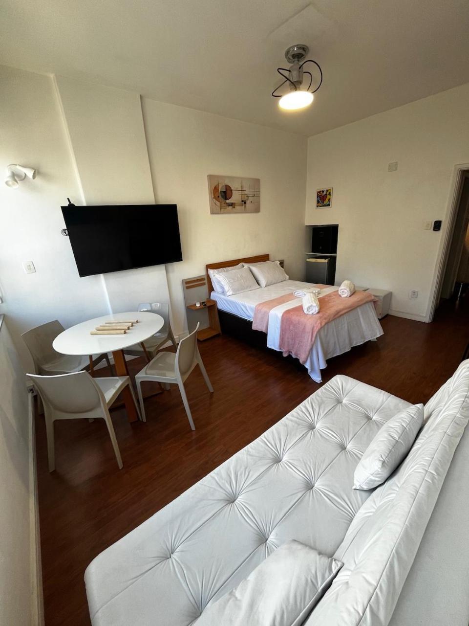Apartment Em Copacabana A 200m Da